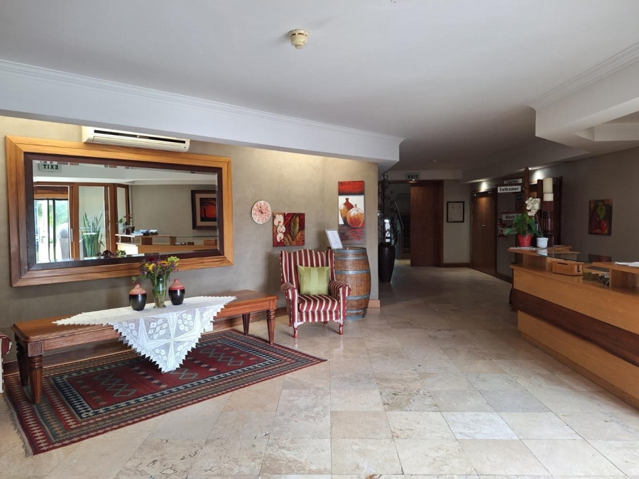 To Let 1 Bedroom Property for Rent in Bellair Western Cape